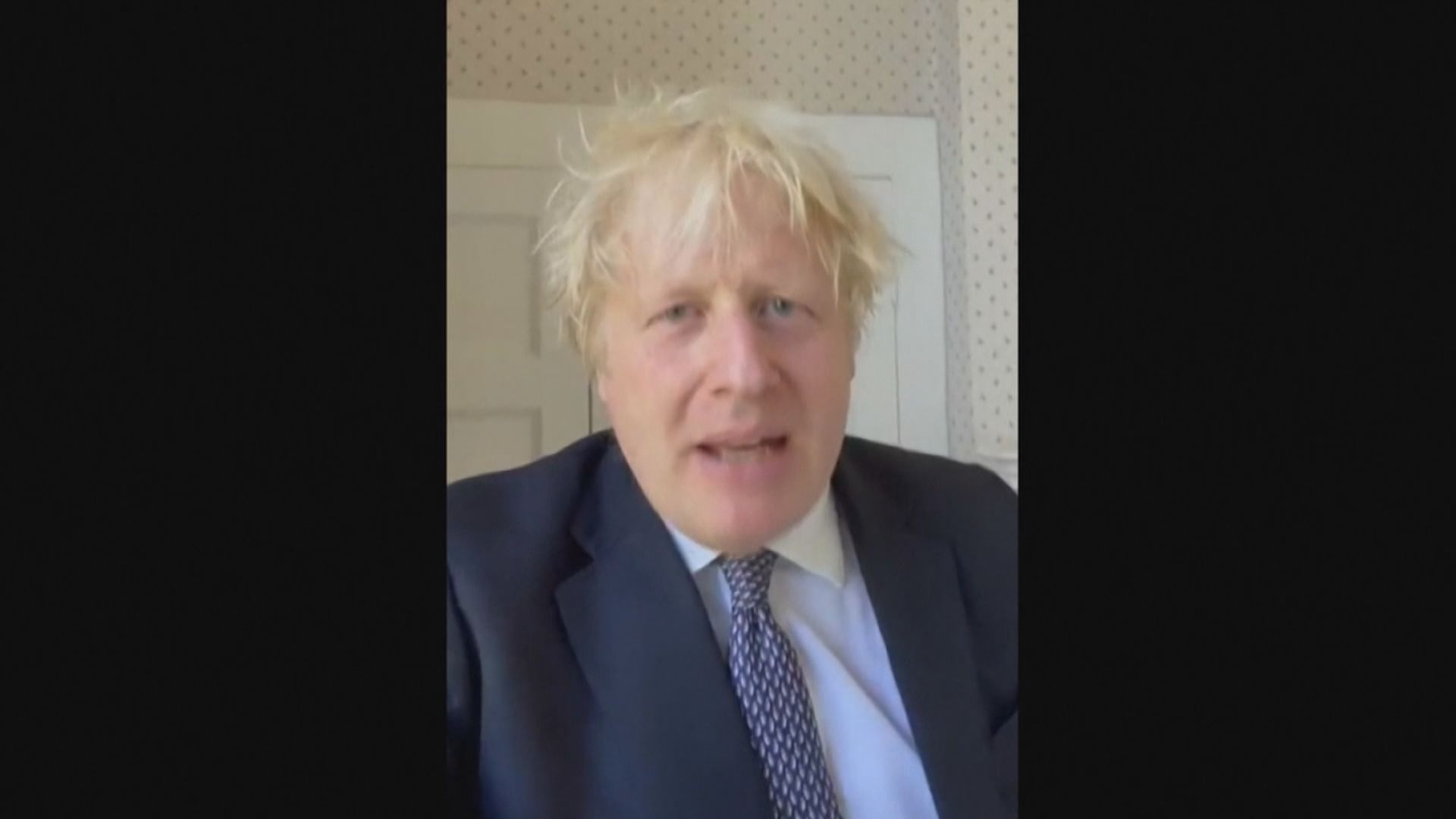 英首相和財相一度打算以檢測代替隔離惹來抨擊