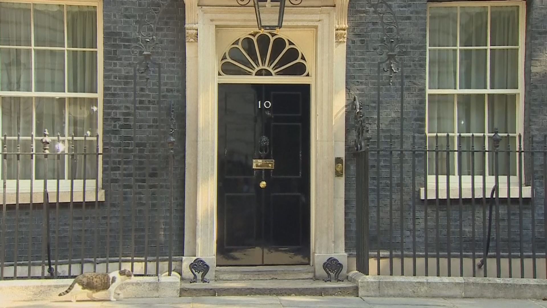 報道指約翰遜去年初曾參加首相府酒會