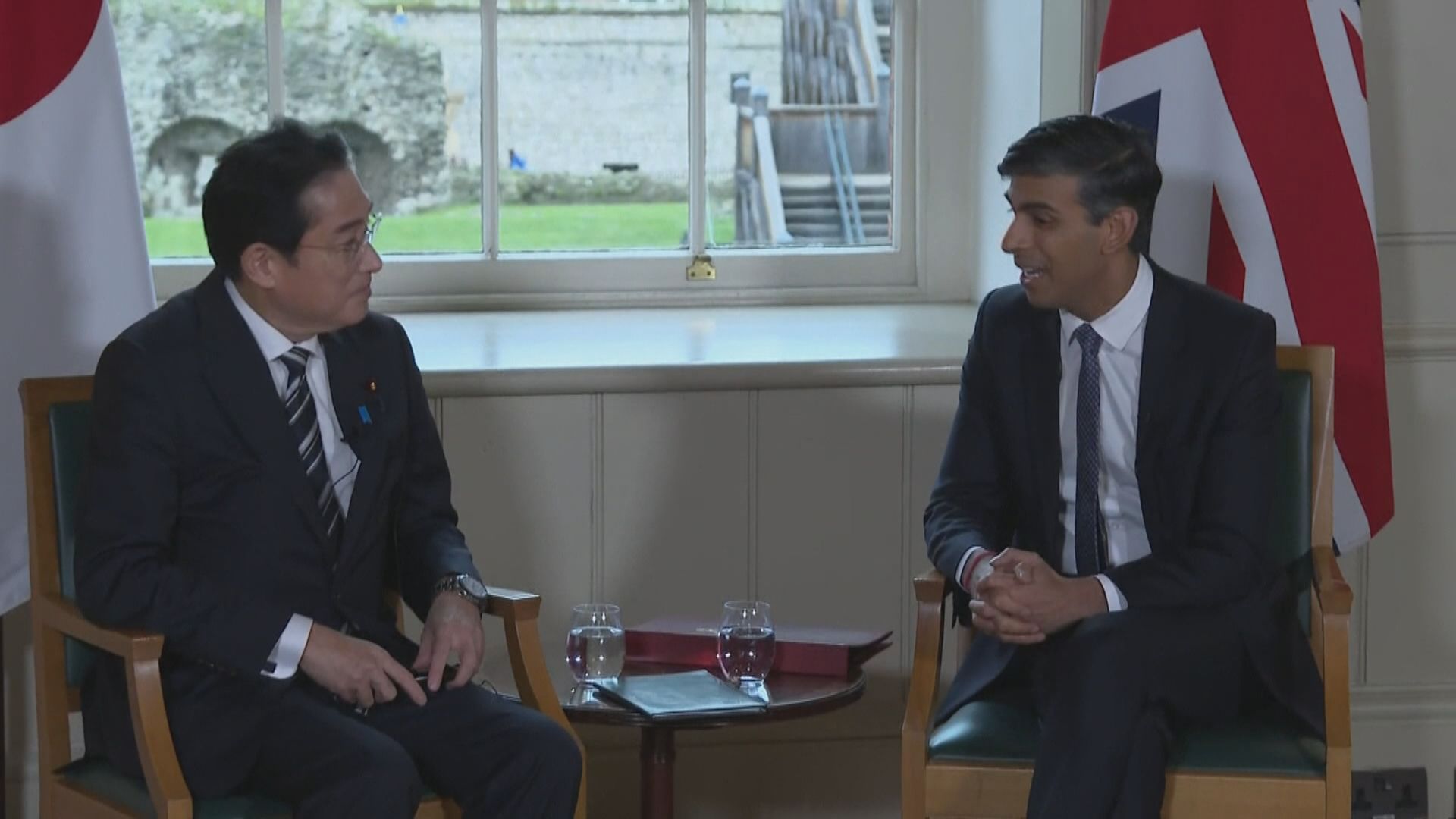 英揆辛偉誠與到訪的日揆岸田文雄會面