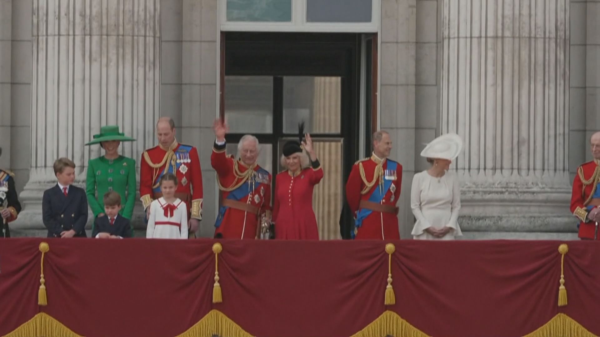 英王查理斯三世官方壽辰閱兵首次舉行