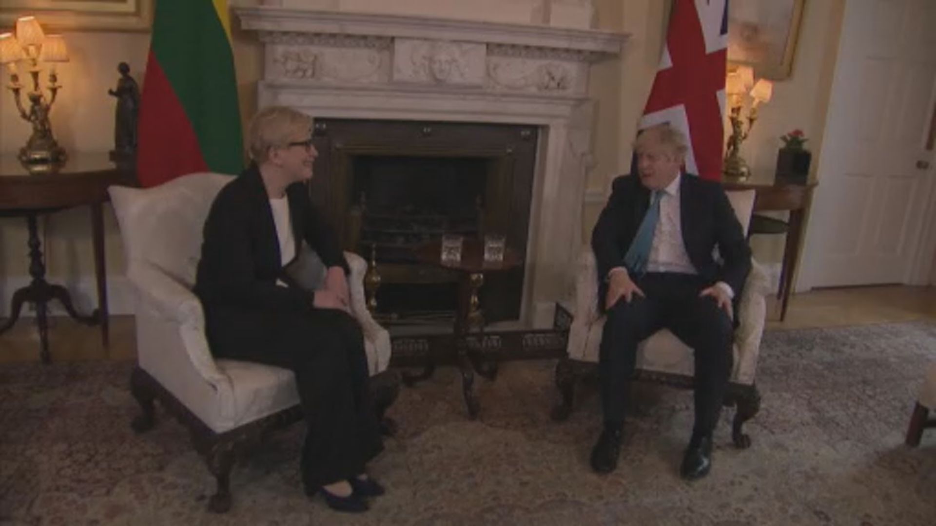 約翰遜晤立陶宛總理　稱對中國經濟脅迫手段感失望