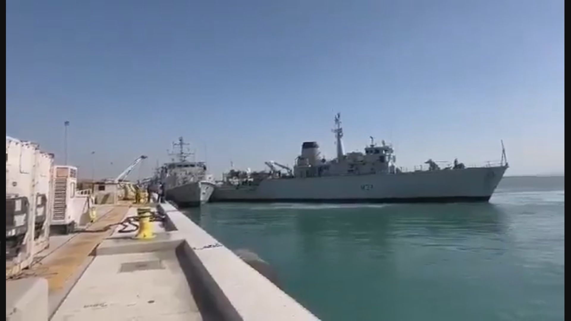 兩艘英國軍艦在巴林相撞 防相否認英軍「無能」