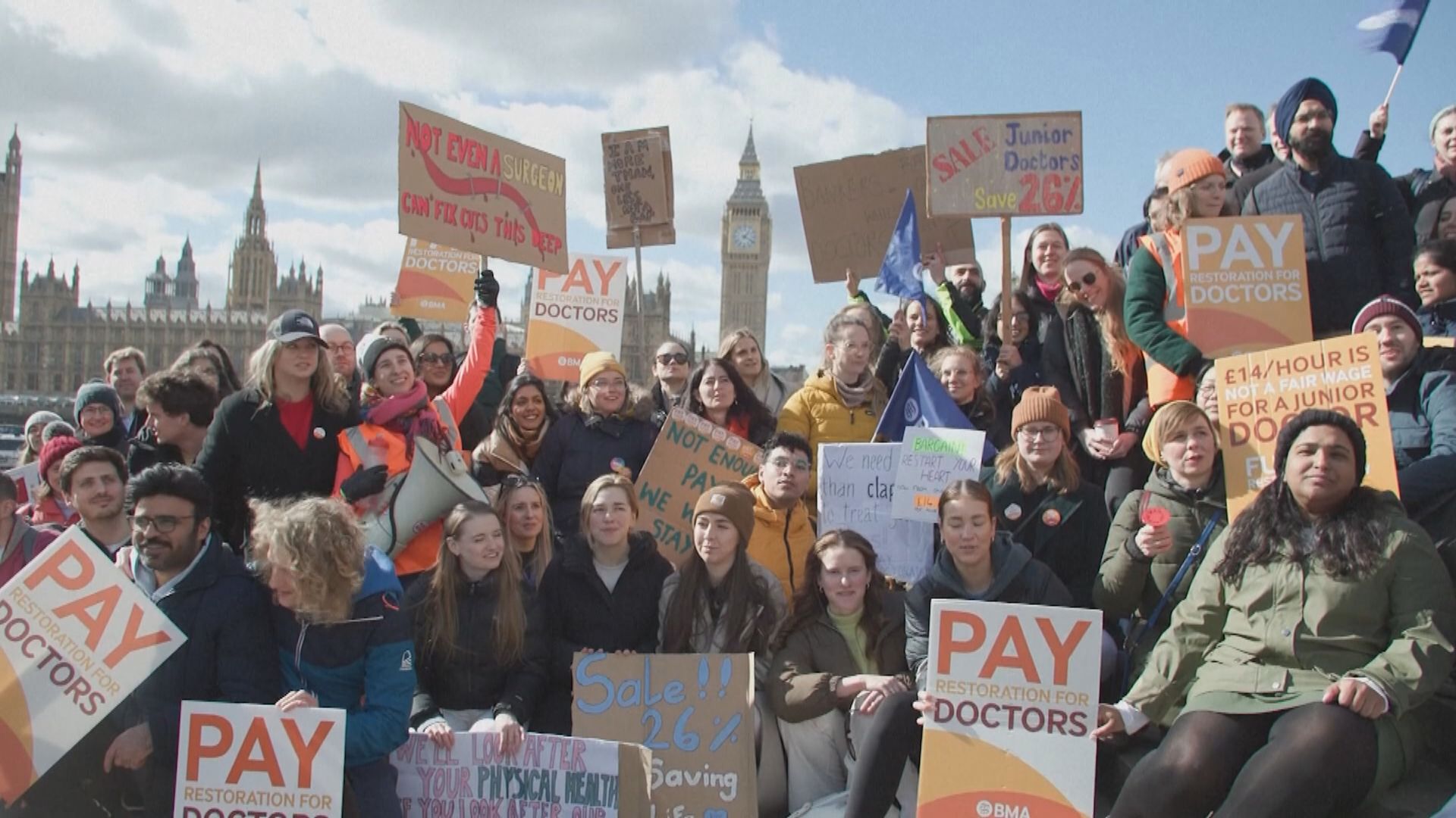 英國政府與醫護工會達成加薪協議冀結束工潮