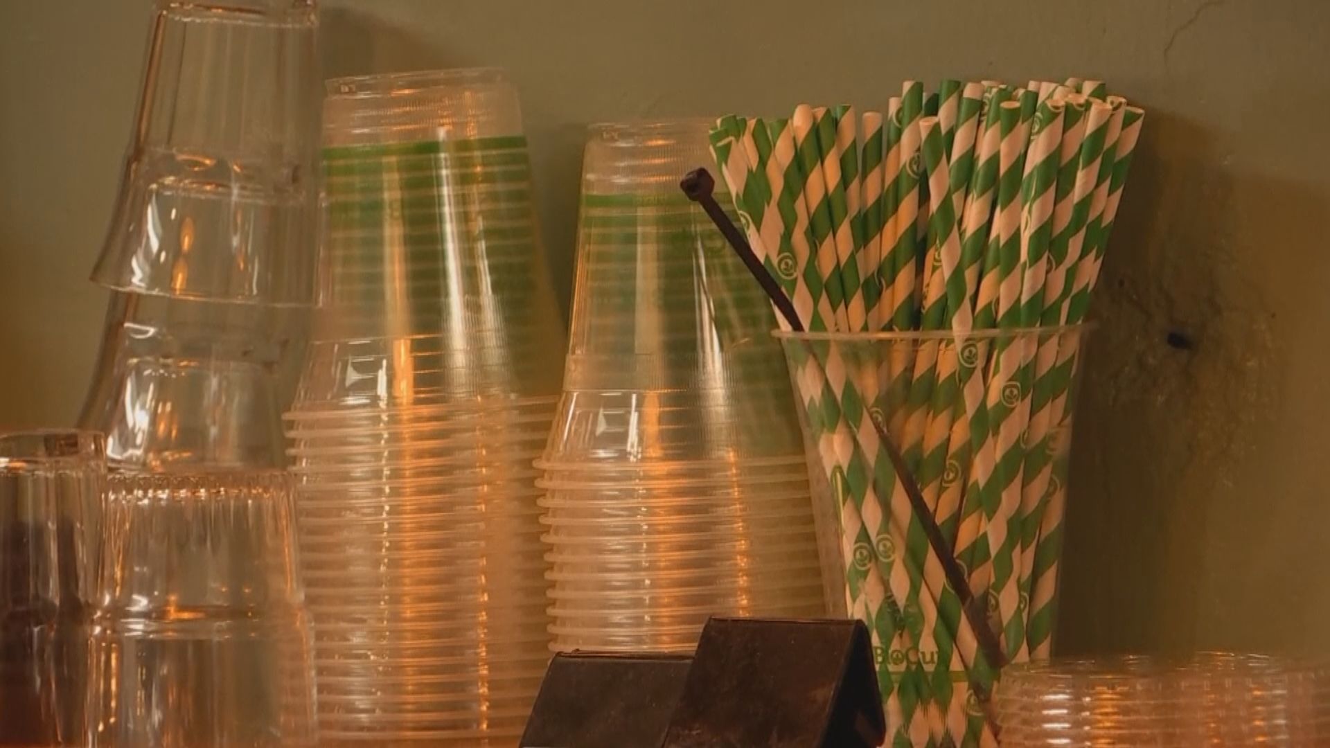 英格蘭十月起禁用即棄餐具等多種塑膠用品　減少塑膠污染