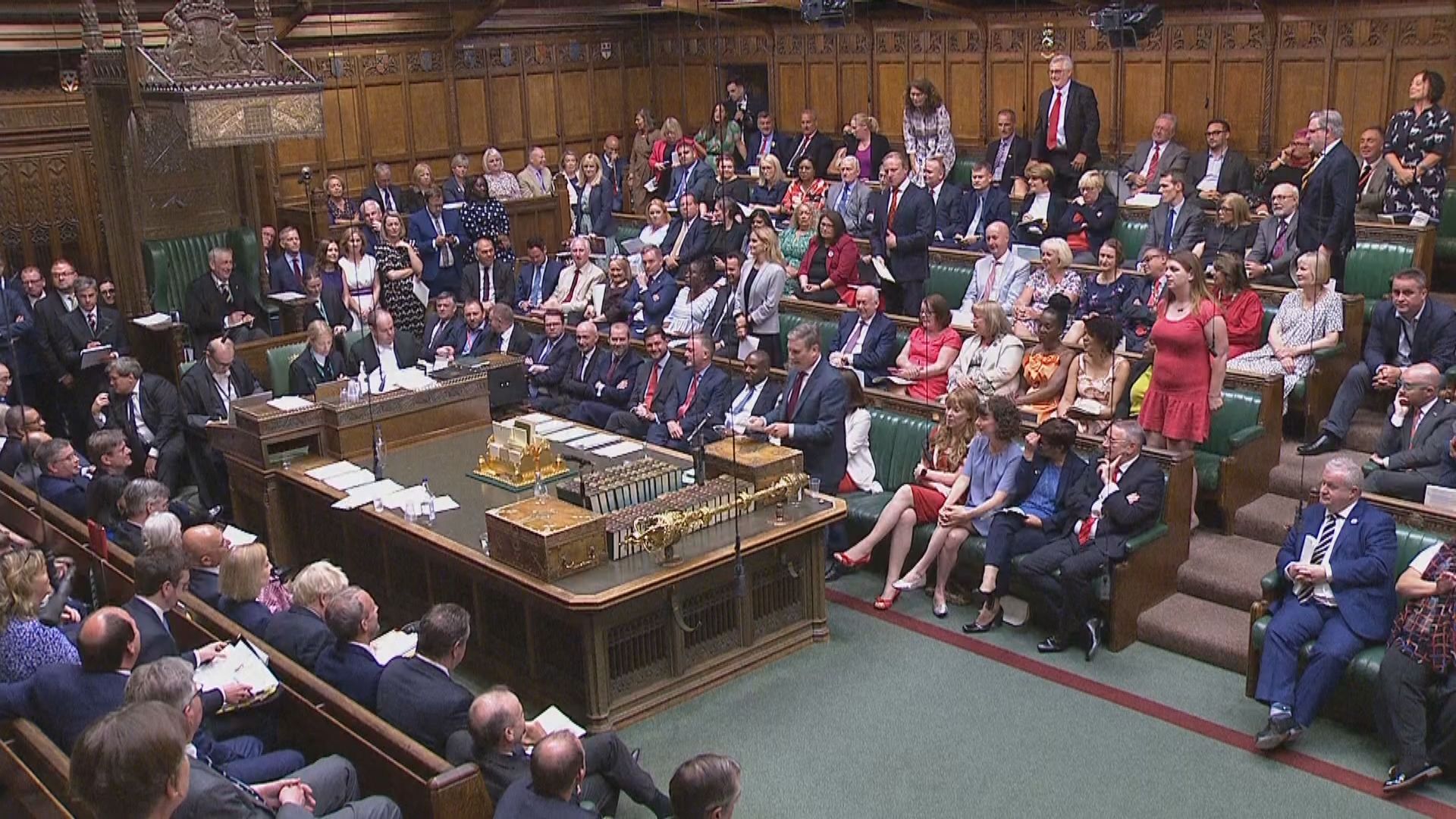 英國保守黨舉行首輪黨魁投票