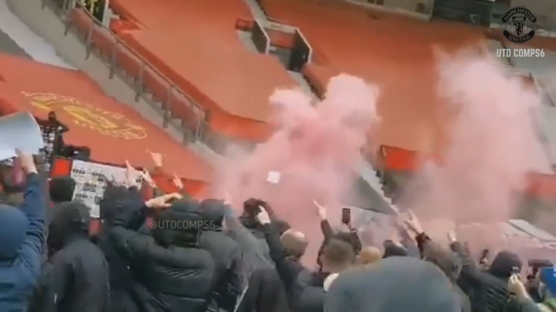 曼聯球迷闖入奧脫福球場示威　「雙紅會」要改期