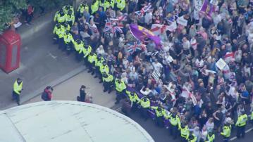 英國利物浦有示威　要求酒店驅逐尋求庇護的非法移民