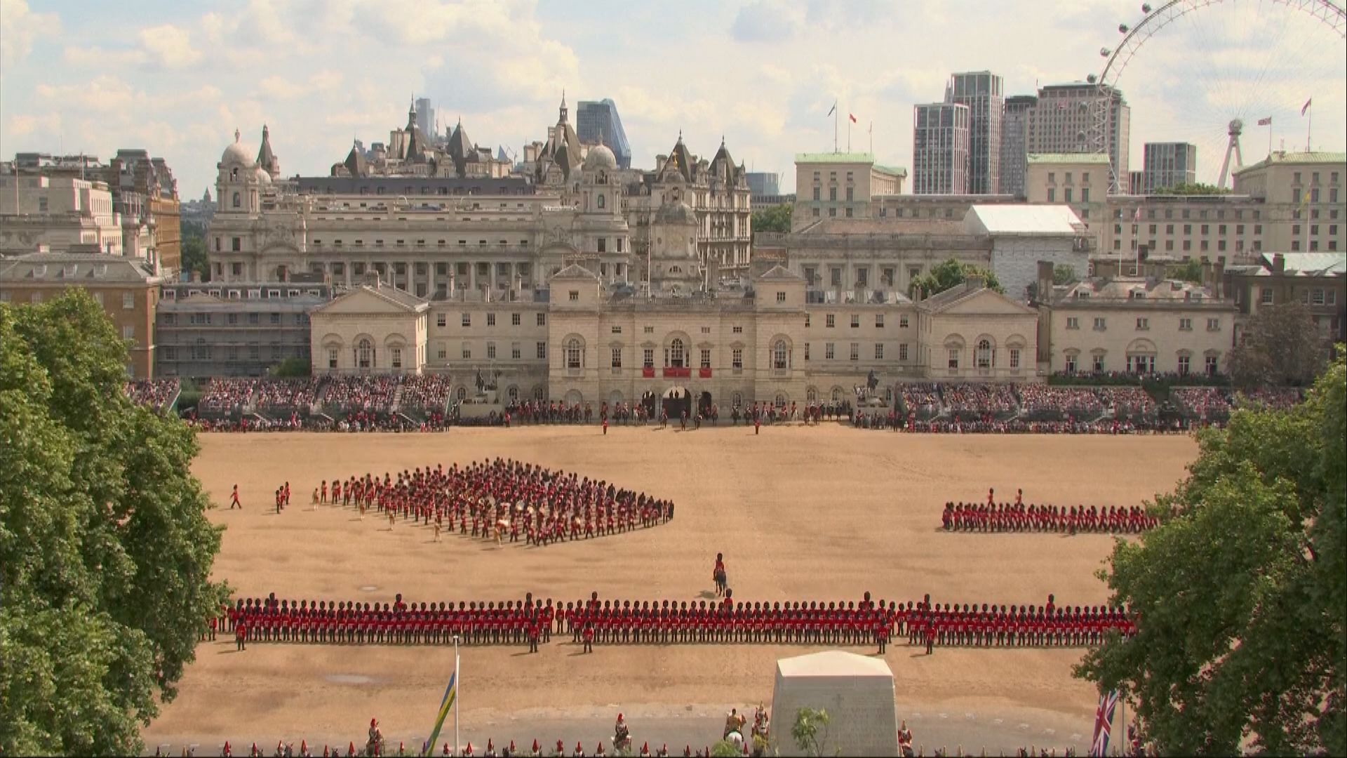 英國皇家軍隊閱兵儀式慶祝女王白金禧