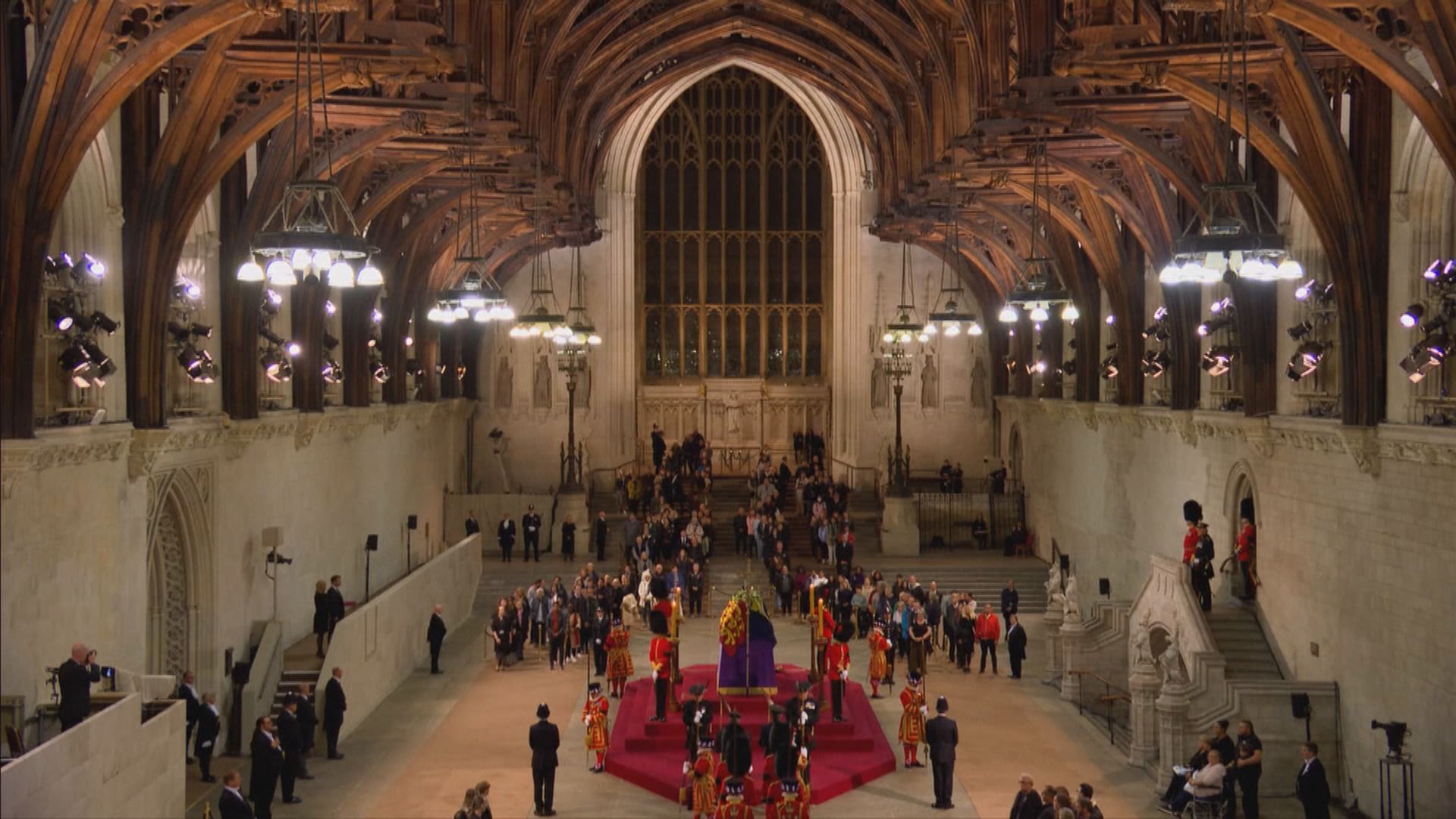 瞻仰英女王伊利沙伯二世靈柩結束