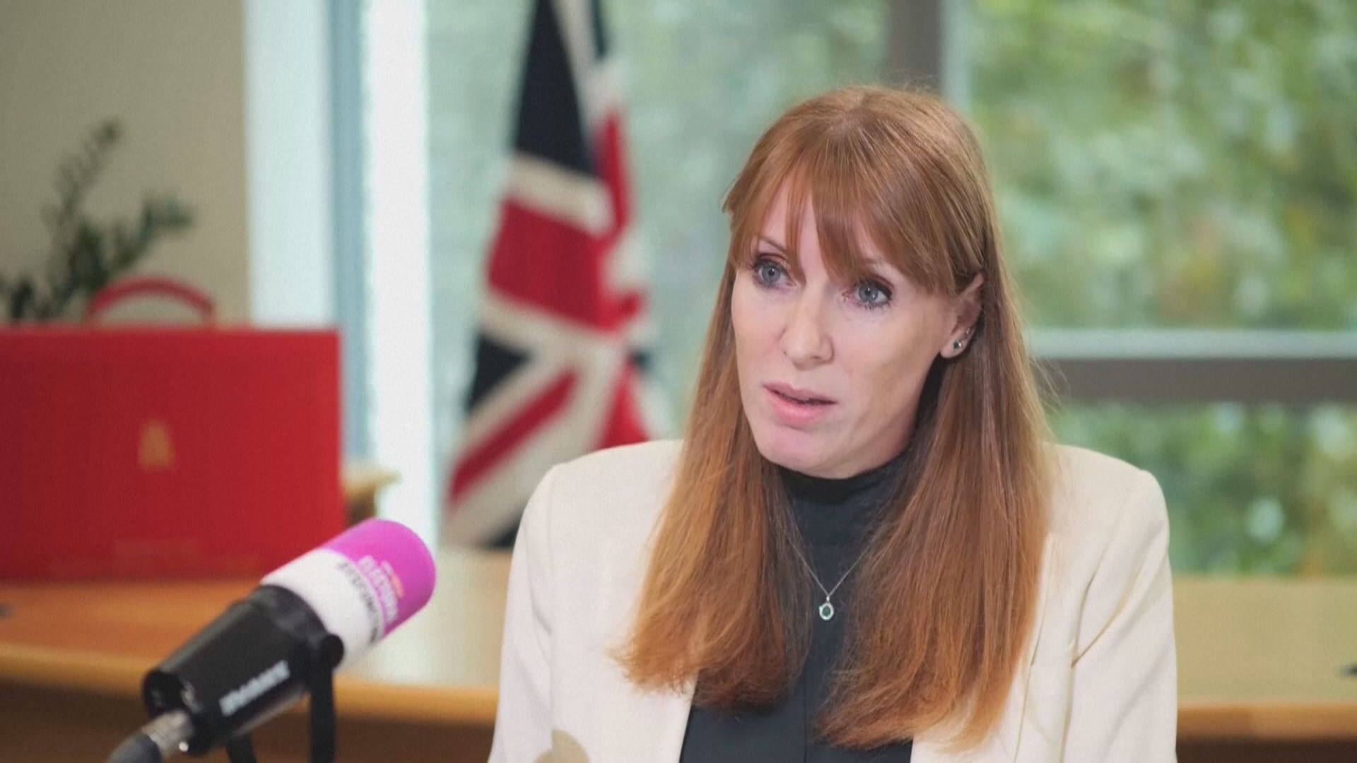 英前副首相韋雅蘭稱洗脫漏稅嫌疑　清除挑戰相位障礙