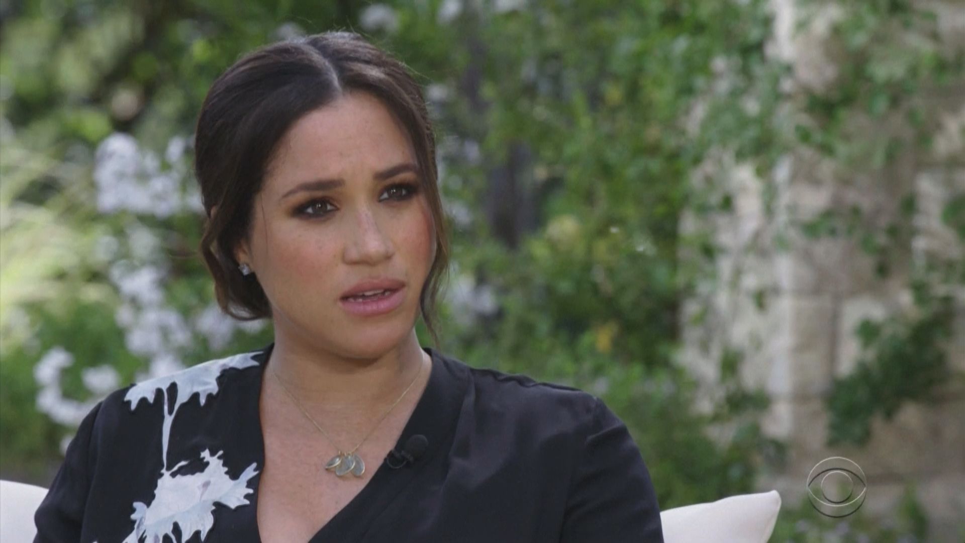 梅根稱王室曾討論其長子阿奇膚色