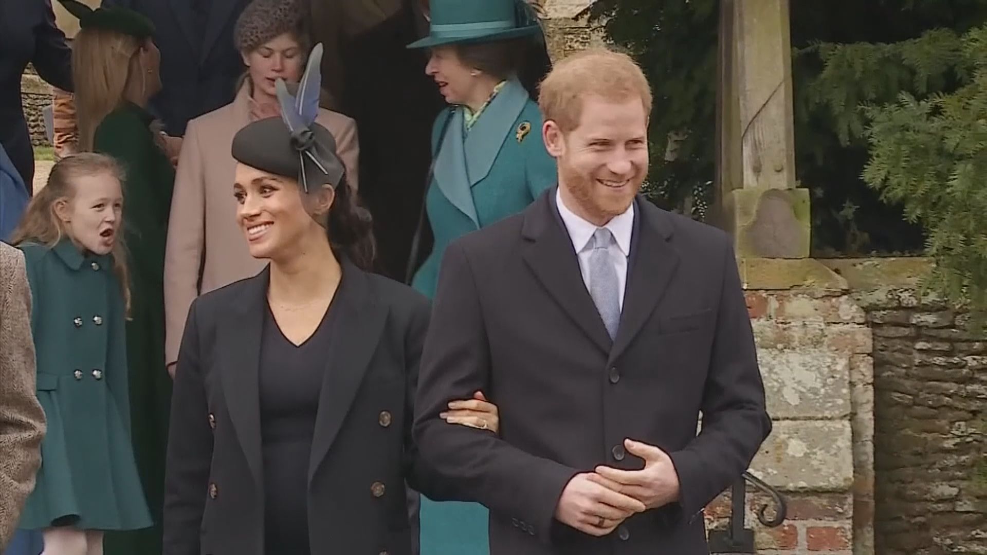 英女王：尊重哈里夫婦更獨立生活意願