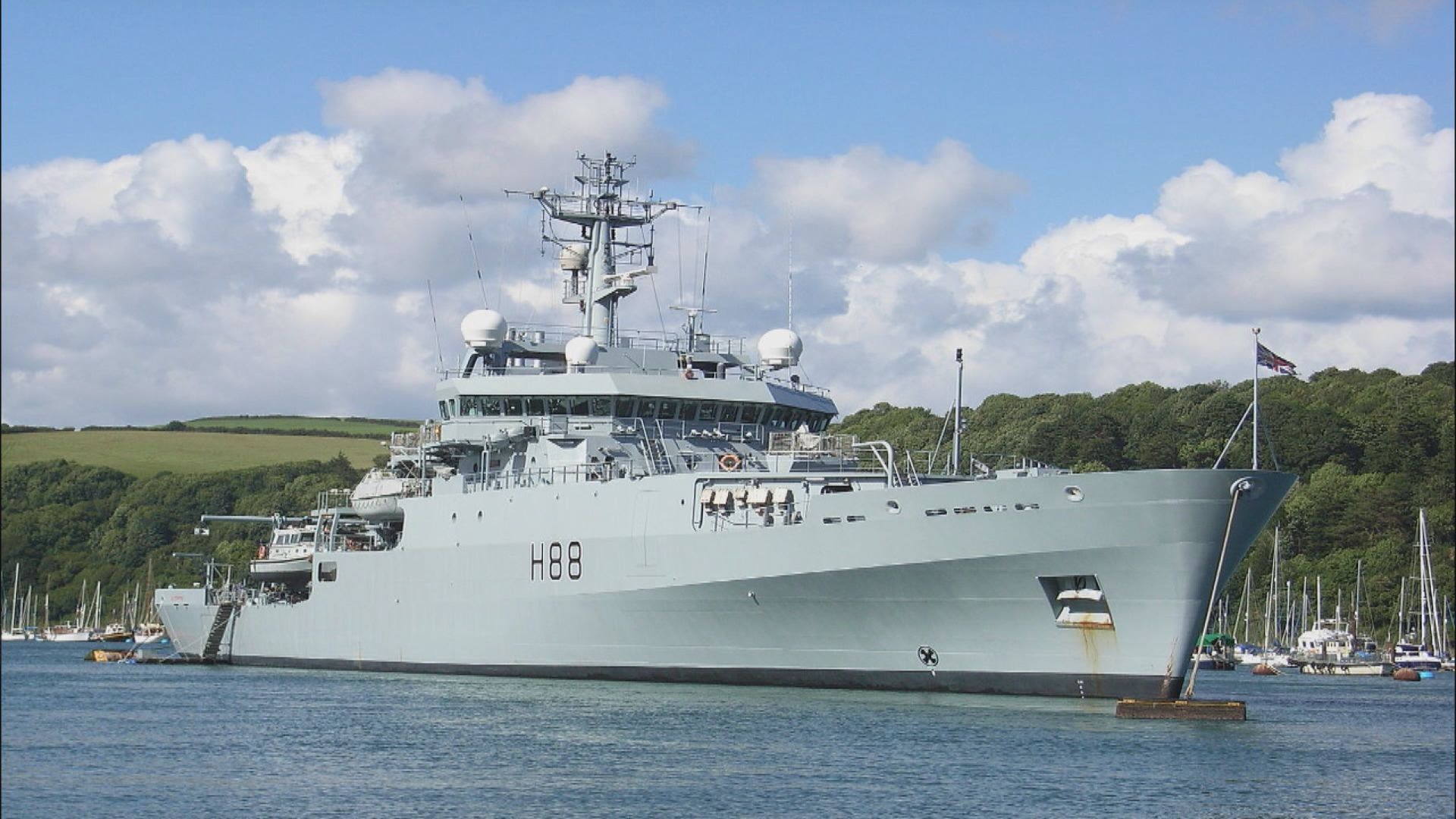 英海軍測量船企業號通過台灣海峽