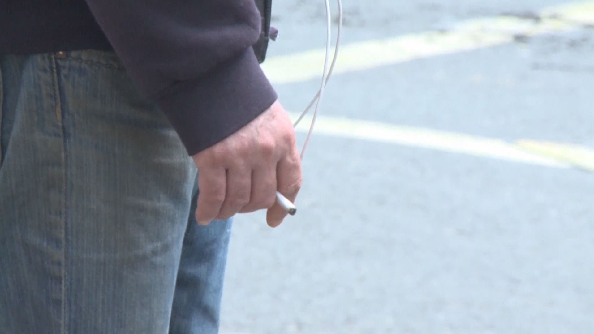 英格蘭擬逐年提高合法買煙年齡 09年或以後出生人士或終身不能買煙