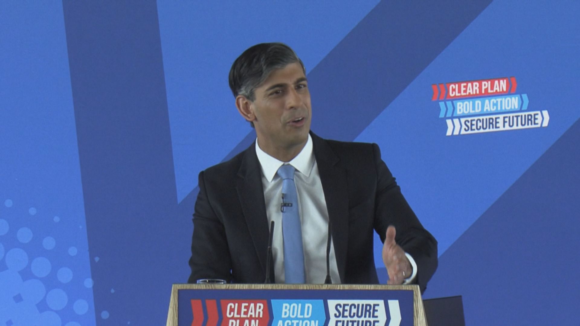 英揆辛偉誠公布政綱 提出減免多項稅收