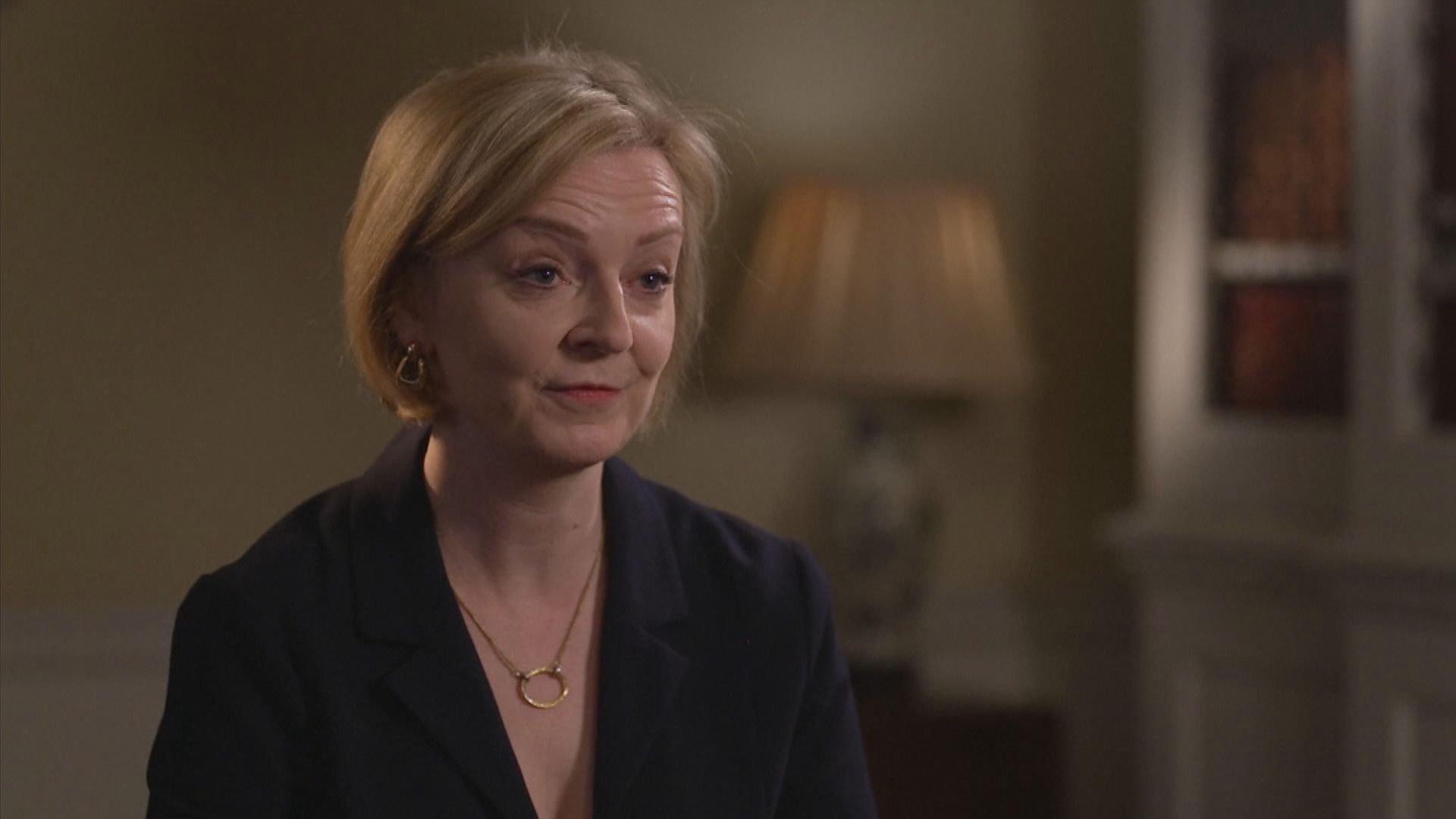 據報多達百名保守黨員去信要求對卓慧思提不信任動議