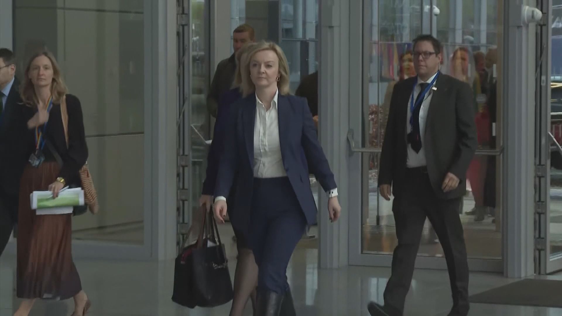 再有更多英國保守黨員要求卓慧思辭職下台