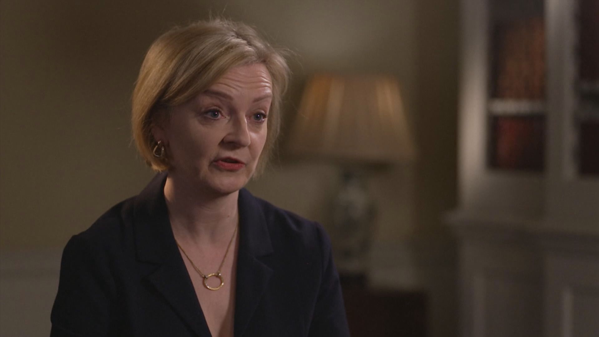 英撤回取消「富人稅」　卓慧思仍然信任關浩霆