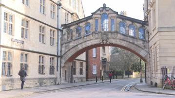 英澳多間名牌大學QS排名下跌　財政壓力及收緊留學生安排影響競爭力