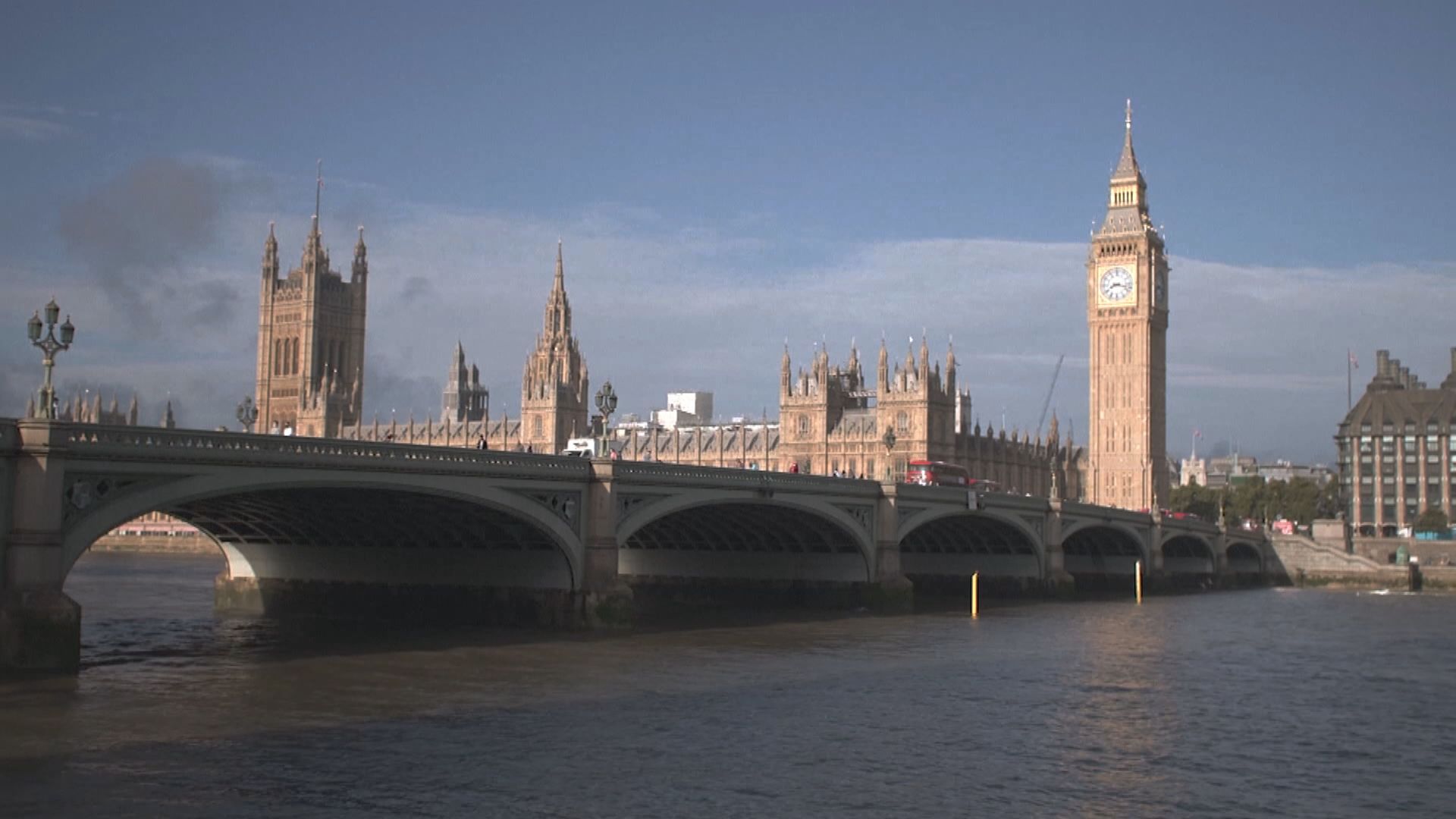 英國據報擬限中國外交公務人員入境人數 中方敦促相向而行