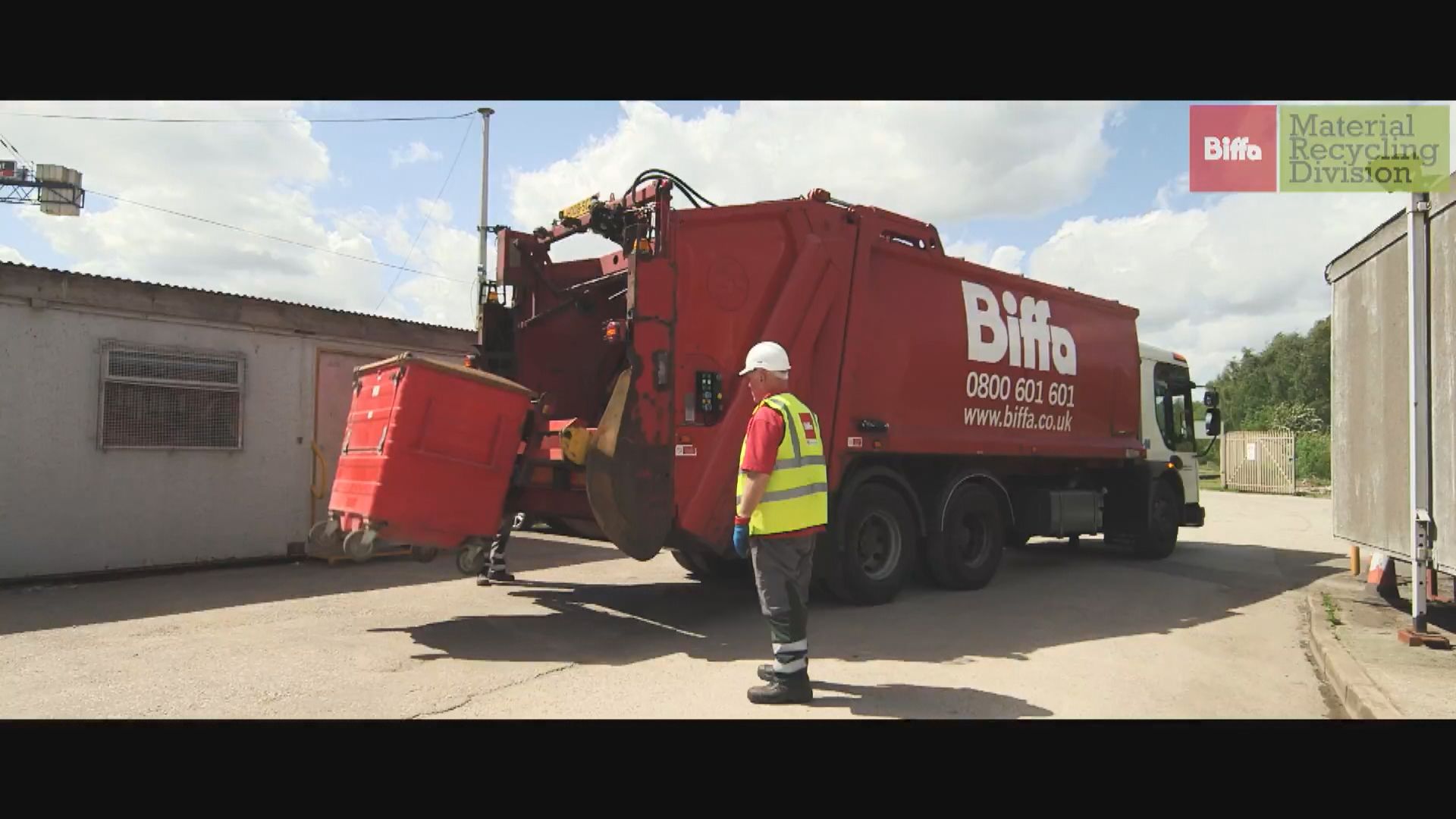 英國垃圾處理公司出口逾千噸垃圾到印尼印度　被罰150萬英鎊