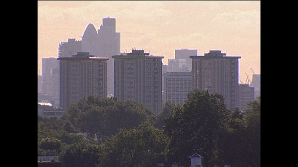 倫敦大火　英格蘭六百幢大廈使用類似物料