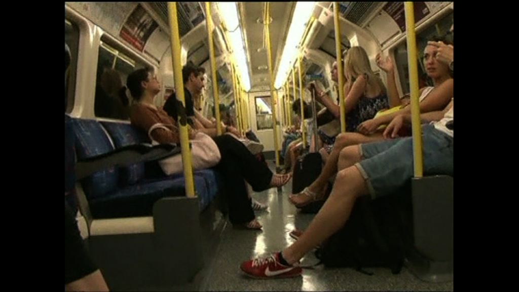 倫敦地鐵廣播開場白將不分性別