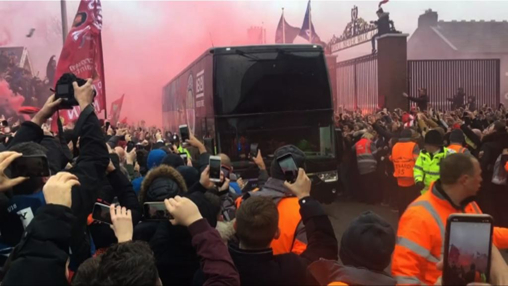 曼城隊巴遭攻擊　利物浦致歉