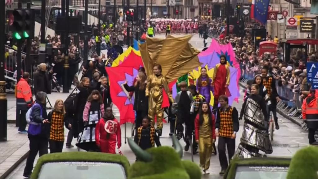 英國意大利元旦日舉行大型巡遊