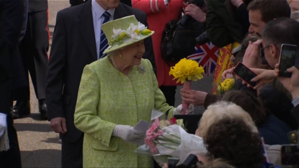 現任前任首相異口同聲稱讚英女王