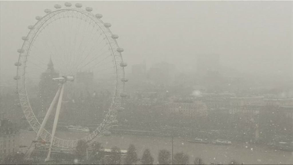 英國多處地方出現降雪天氣