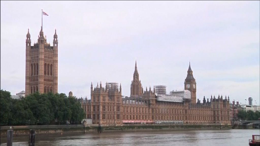 英國大選投票開始