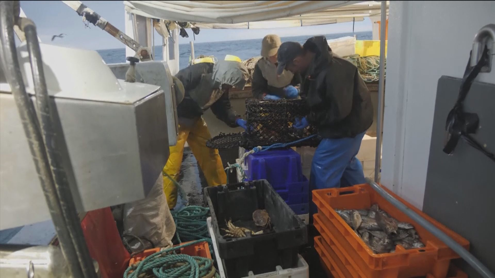 法國通宵扣查英國漁船　兩國漁業爭議升級