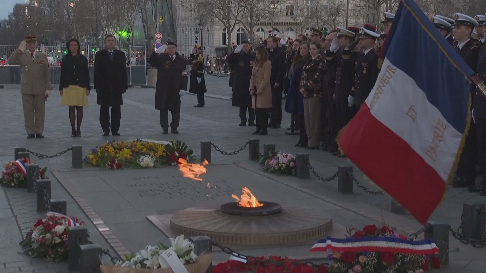 歐洲多地紀念俄烏戰爭一周年　莫斯科有人展示反戰標語被帶走