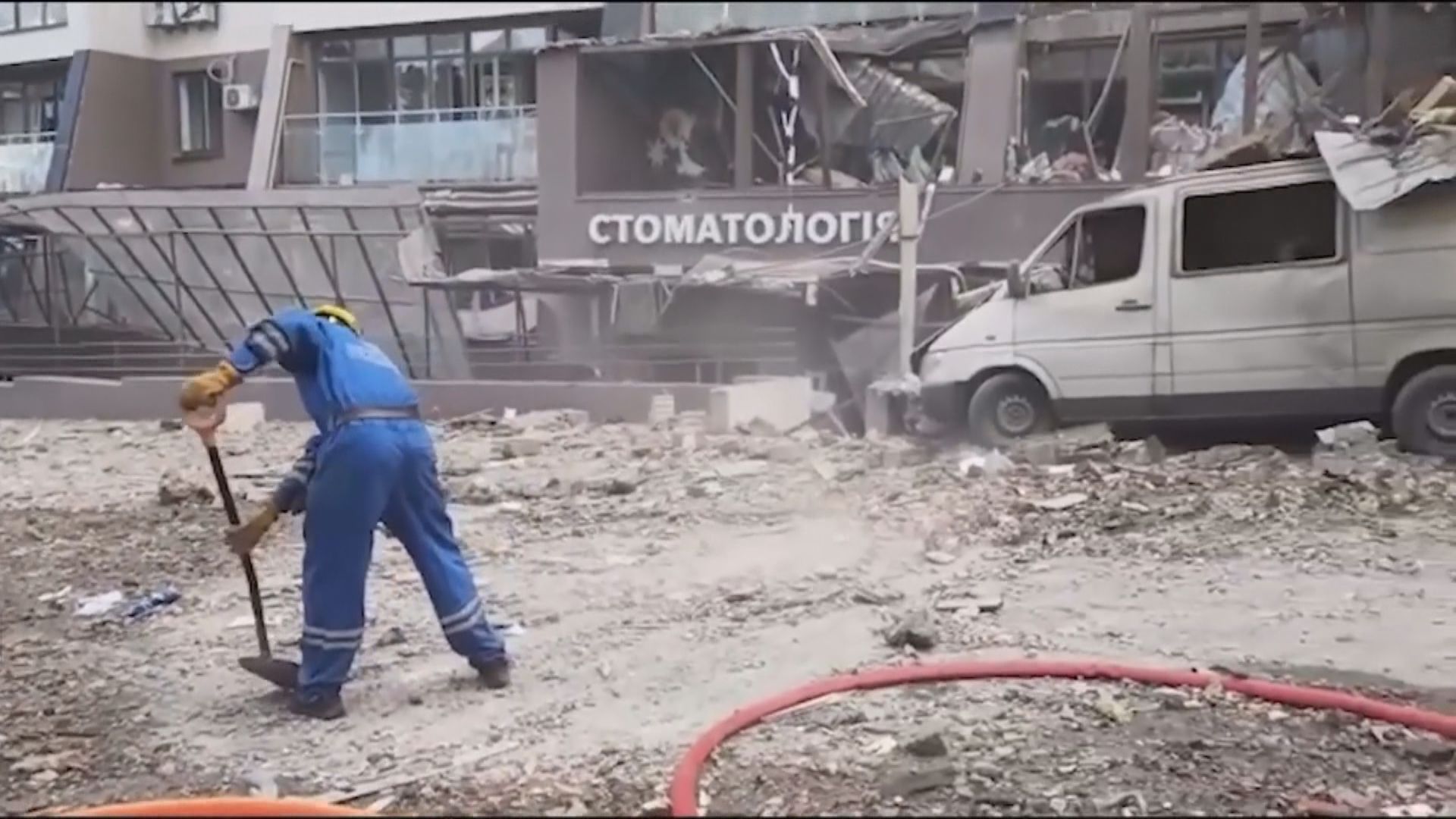 基輔再遭俄軍炮轟　最少五人受傷