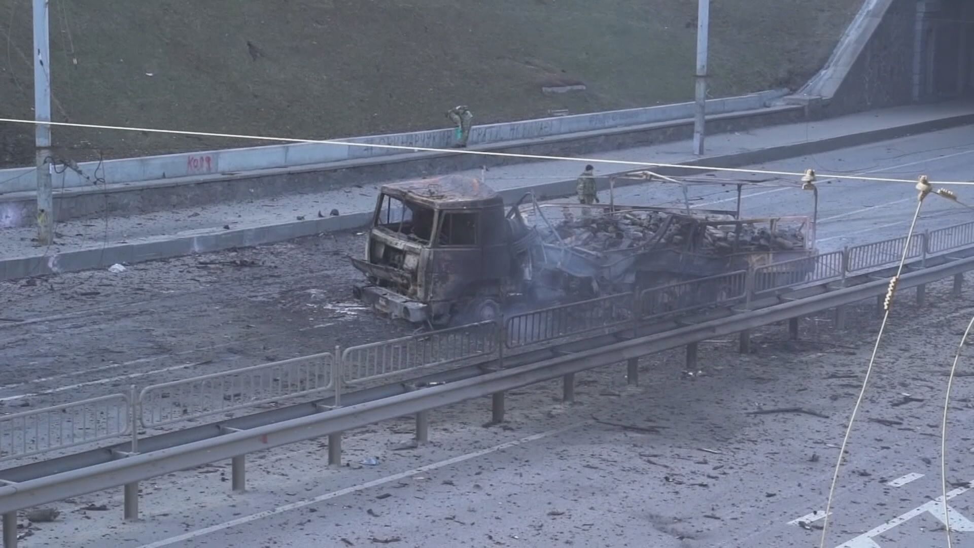 俄軍進逼烏克蘭首都基輔　市內爆發巷戰