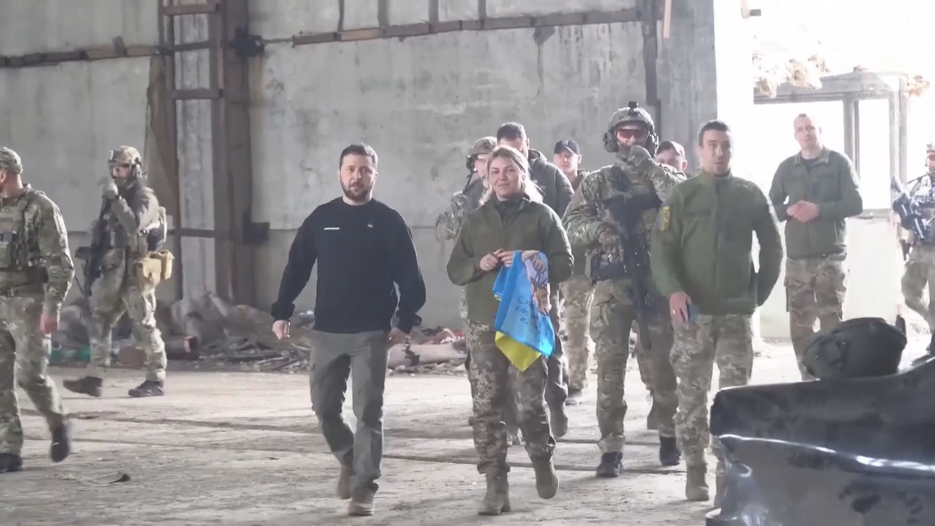 澤連斯基訪東部戰線　批評俄方無意達致和平