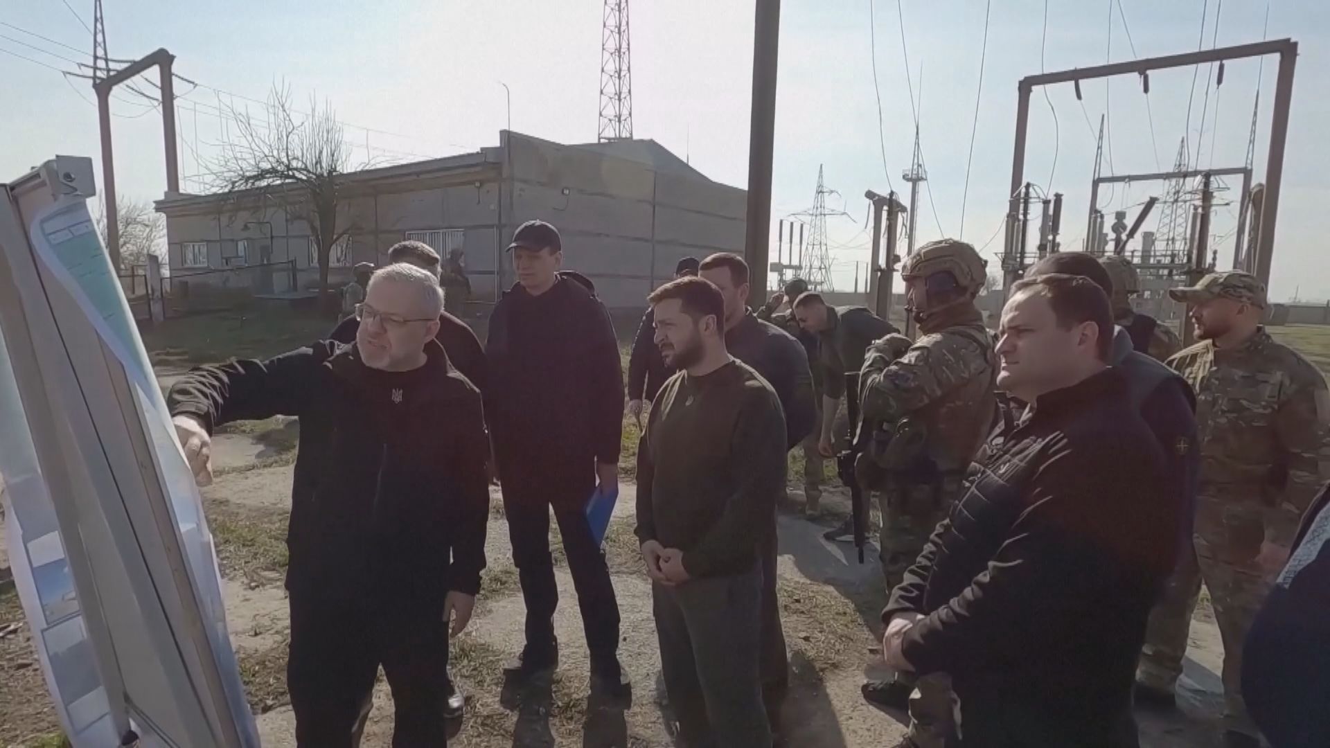 澤連斯基視察赫爾松　承諾會盡快重建