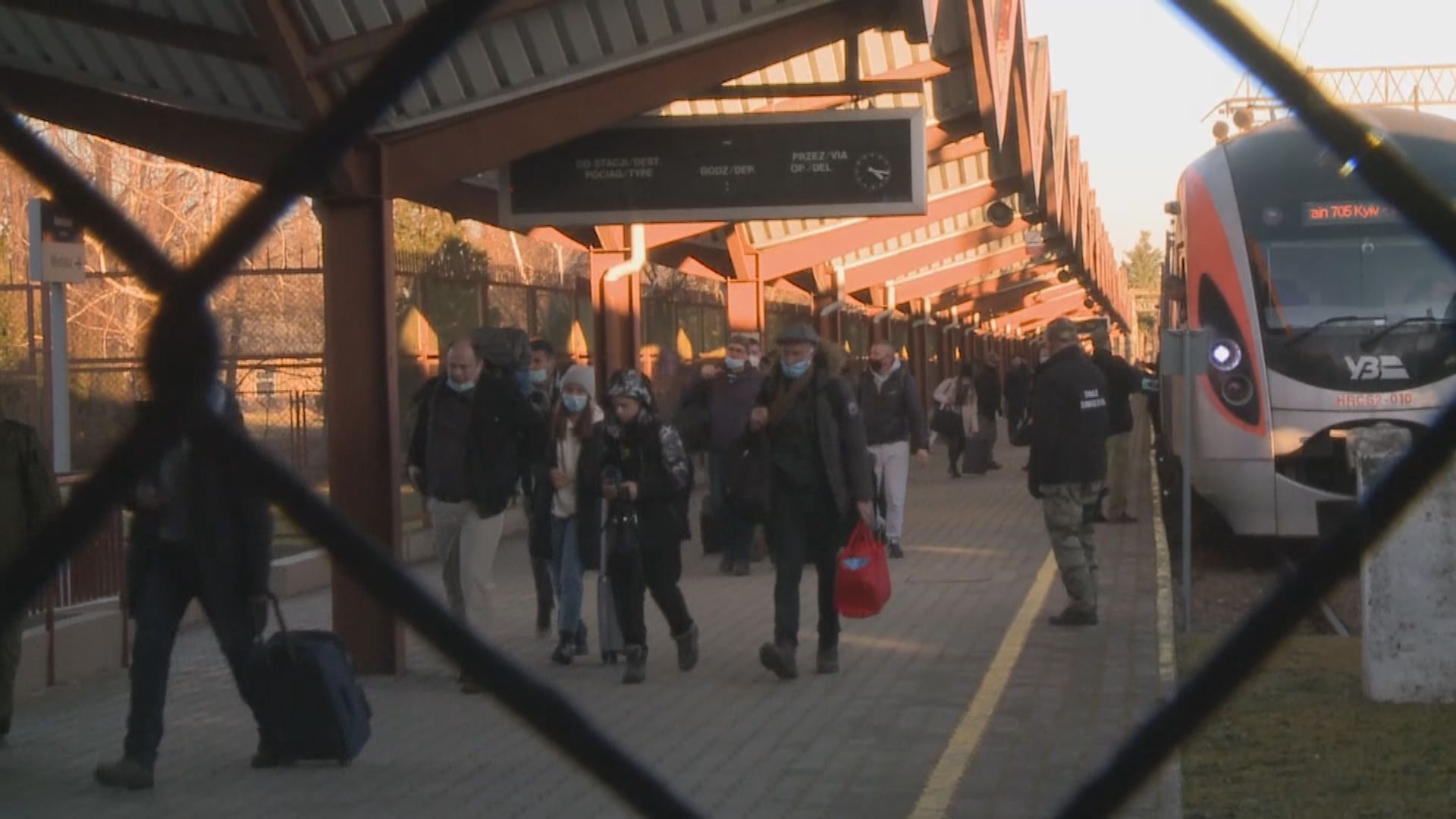 聯合國估計十萬烏克蘭人逃離家園或離國