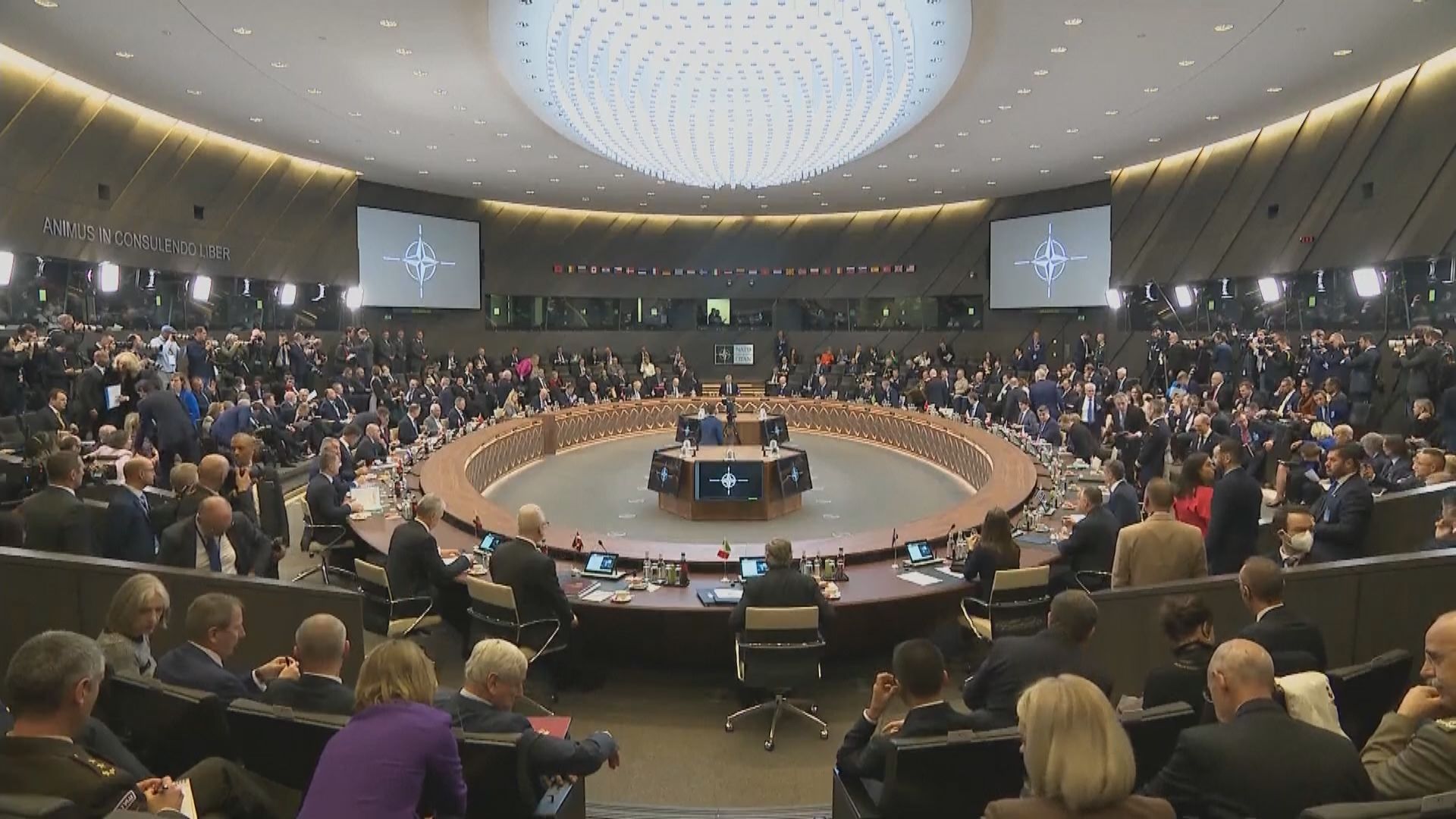 北約、七國集團及歐盟峰會同日召開