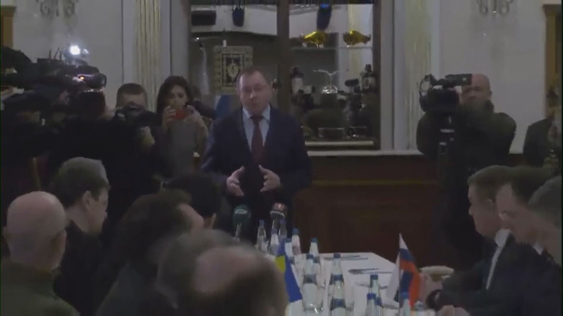 烏克蘭在和談中要求俄方全面撤軍　美英宣布禁與俄央行交易