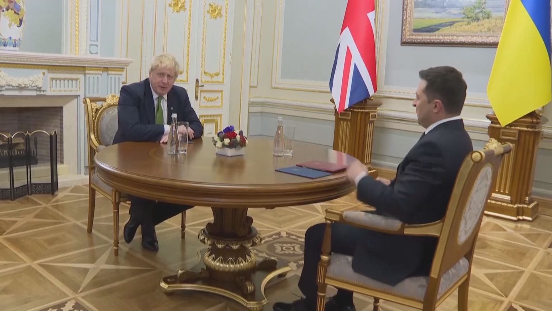 普京個多月以來首度公開評論俄烏局勢　英揆指俄用槍指頭威嚇烏克蘭