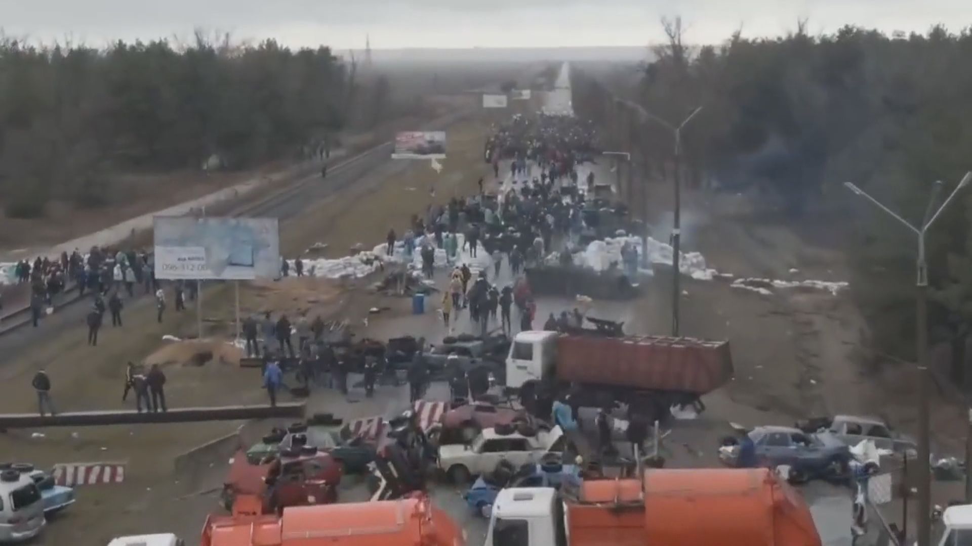 基輔及周邊城鎮再受連串轟炸　南部港口赫爾松已受俄軍控制