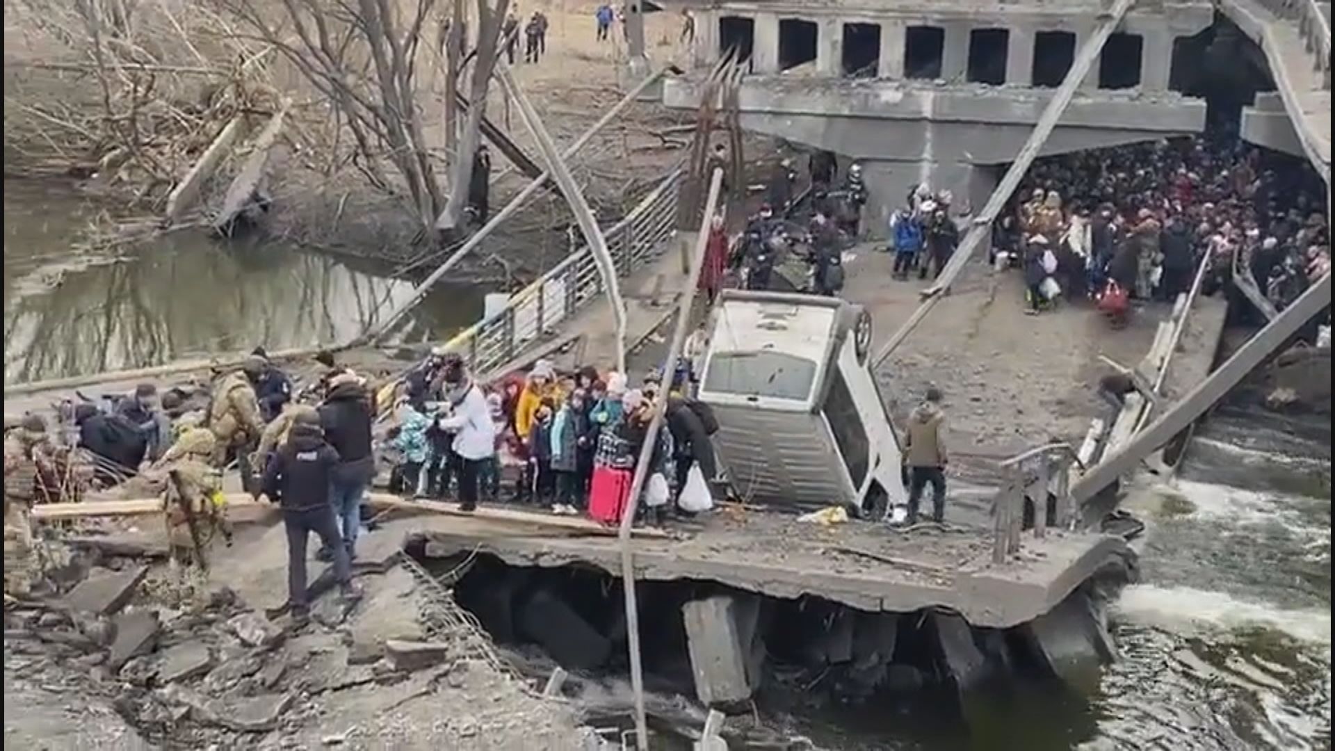 俄軍炮轟烏克蘭平民撤離要道　據報正招募敘利亞人參戰