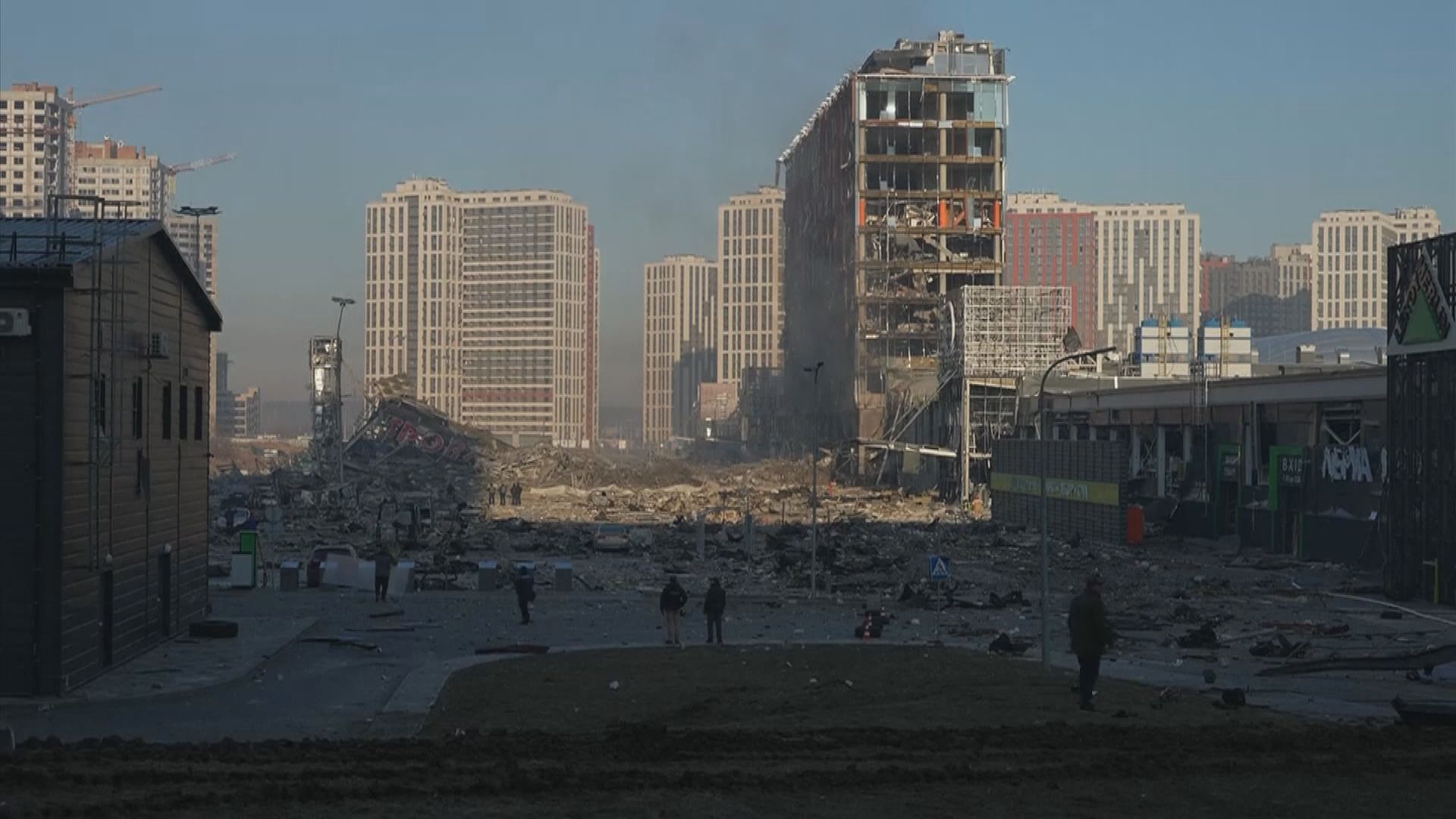 基輔遭俄軍轟炸市長宣布宵禁　馬里烏波爾無法設置人道走廊