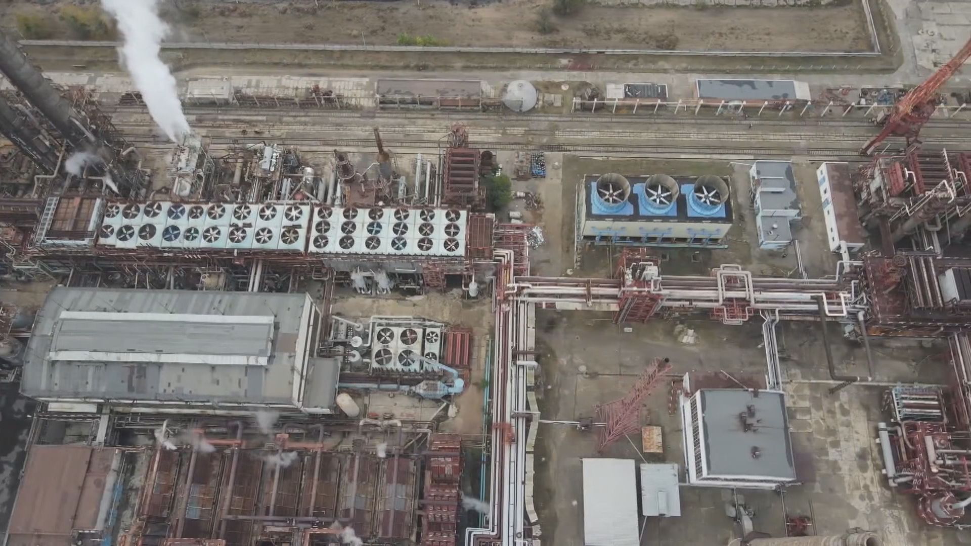 阿佐特化工廠被困平民缺乏食水及衞生設備