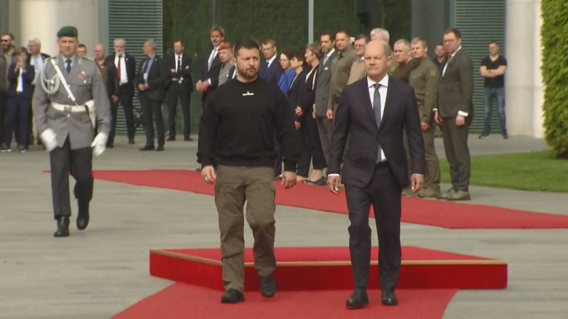 澤連斯基訪德 稱最快今年令俄軍蒙受不可逆轉挫敗