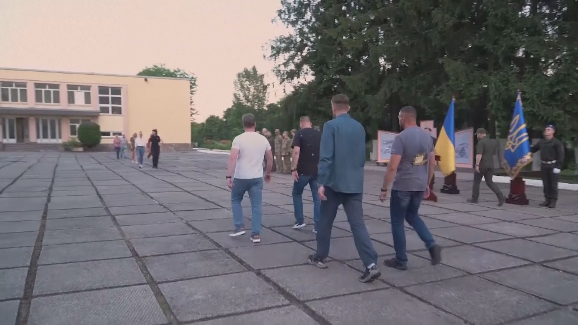 五名烏克蘭戰俘獲釋從土耳其回國 俄羅斯批違反交換戰俘協議