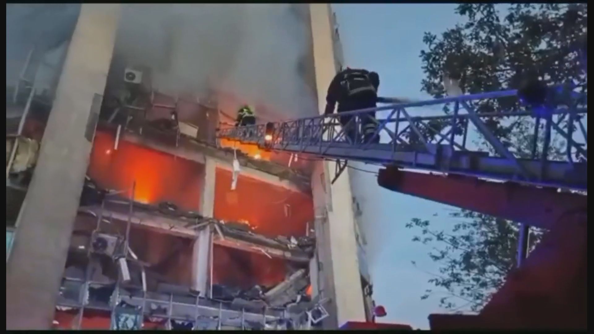 烏克蘭西南部港口遇襲起火 普京稱一旦西方履行對俄義務會重返糧食協議