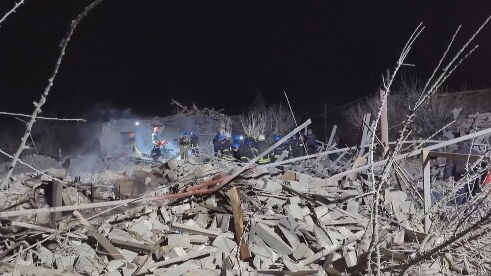 烏克蘭東部城鎮遭俄軍攻擊 至少11人喪生